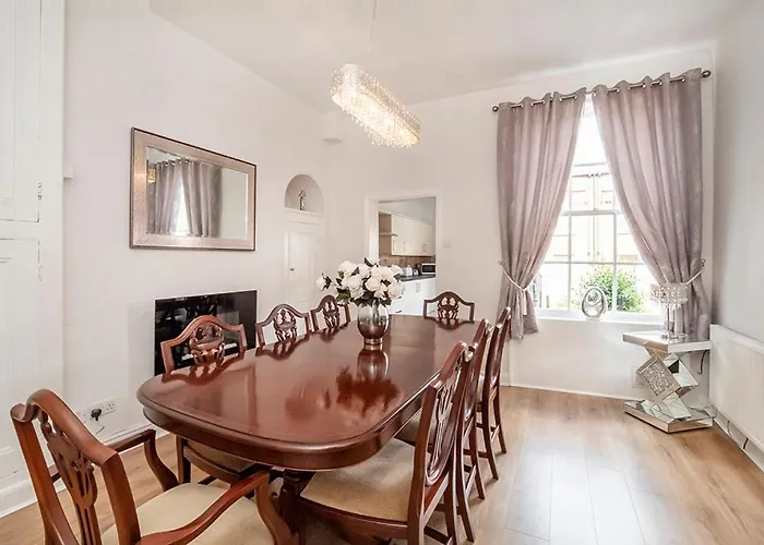 17 Penleys Grove Street Villa York