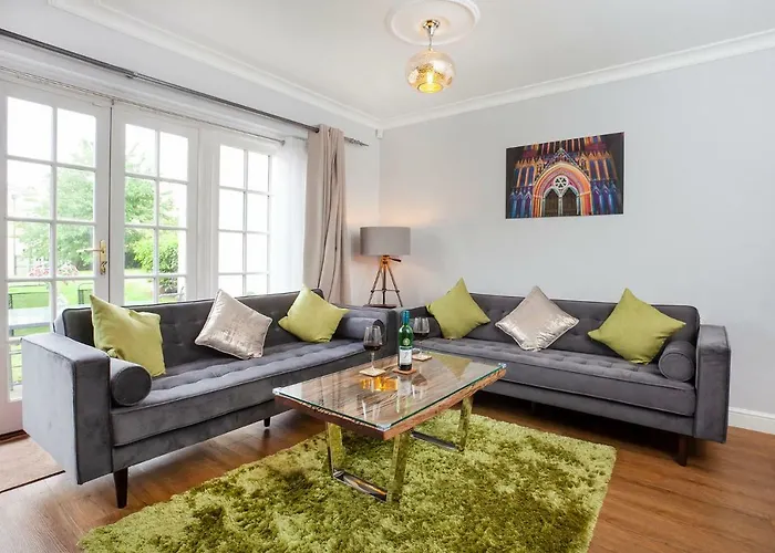 Thomas, Off Leeman Road Villa York